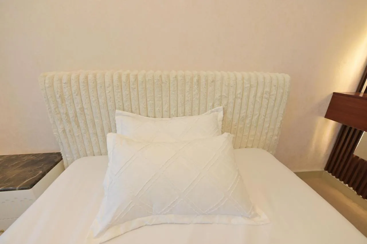 דובאי La Vista Holiday Home 0*,  איחוד האמירויות הערביות