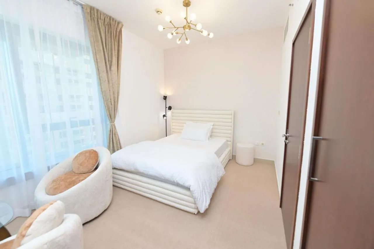 דובאי La Vista Holiday Home 0*,  איחוד האמירויות הערביות