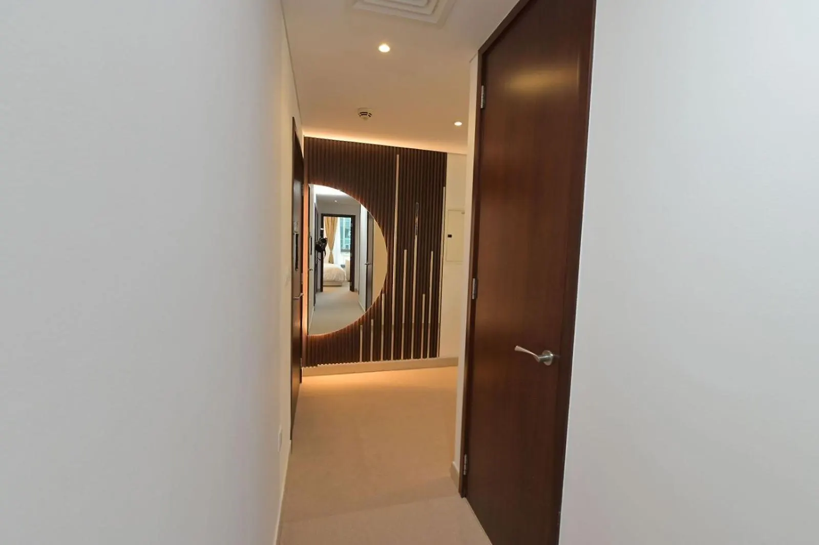 דובאי La Vista Holiday Home