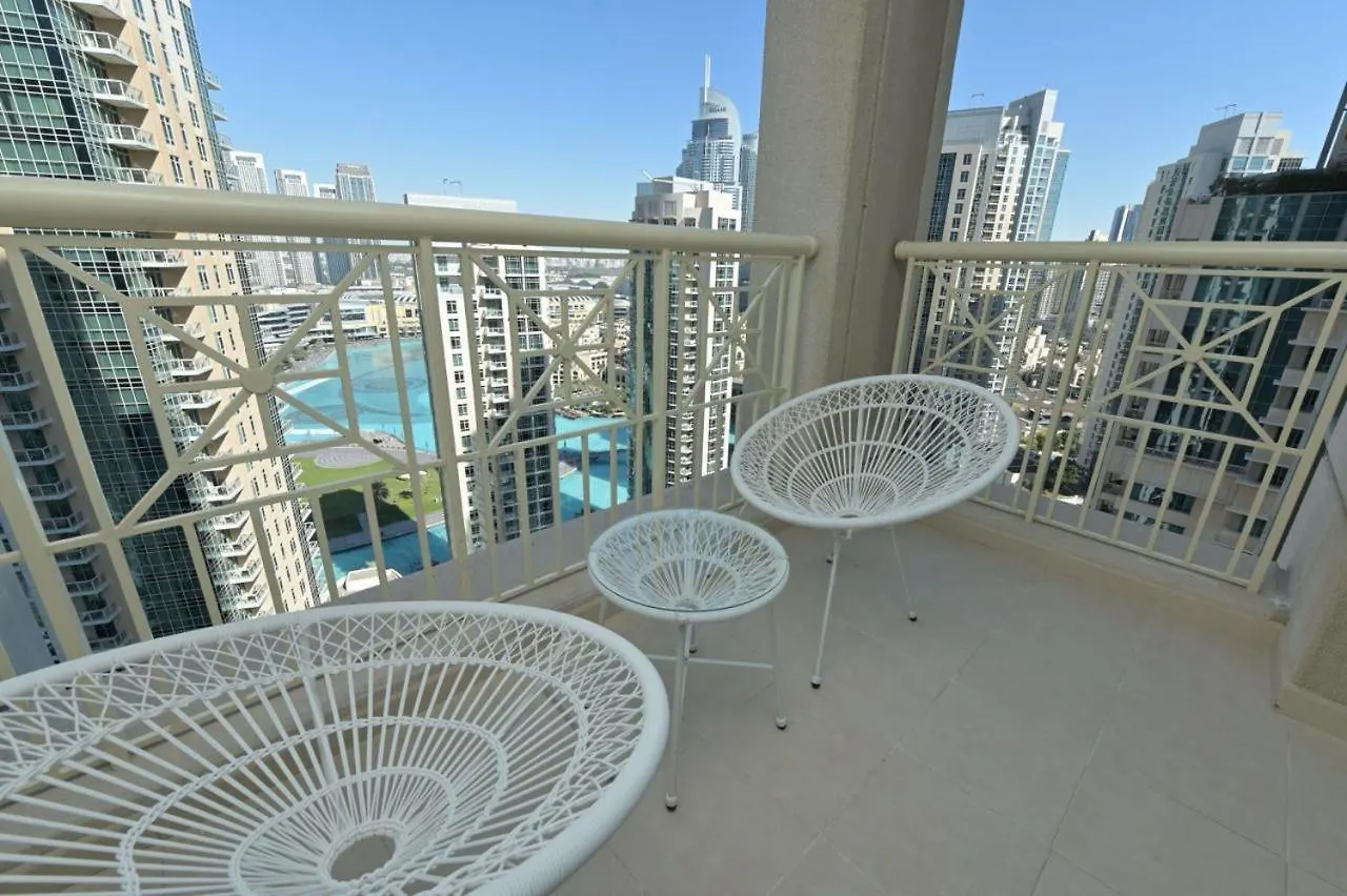 דובאי La Vista Holiday Home