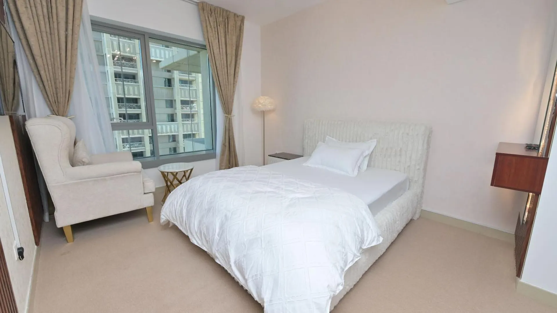 דירה דובאי La Vista Holiday Home
